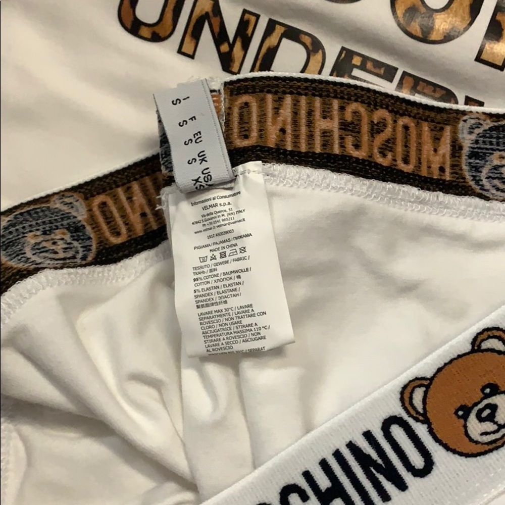 Moschino ( SOLD) - Picture 4 of 5